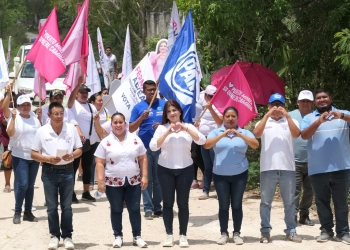 Fernanda Alvear genera apoyo en comunidades desfavorecidas de Leona Vicario, Puerto Morelos