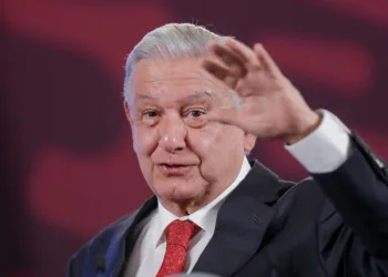 López Obrador asegura una transición tranquila pese a violencia electoral