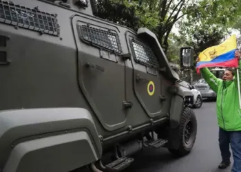Ecuador rechaza aslato a embajada mexicana