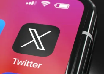 Twitter restablece gratuitamente las insignias azules tras presión de usuarios