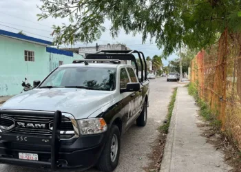 Amagan con armas de fuego a una familia en la Sm 220