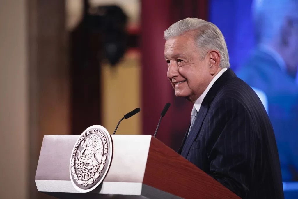 Presidente López Obrador presume récord de empleos en abril