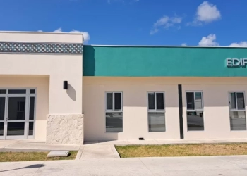 Inauguran oficina de pasaportes en aeropuerto de Tulum