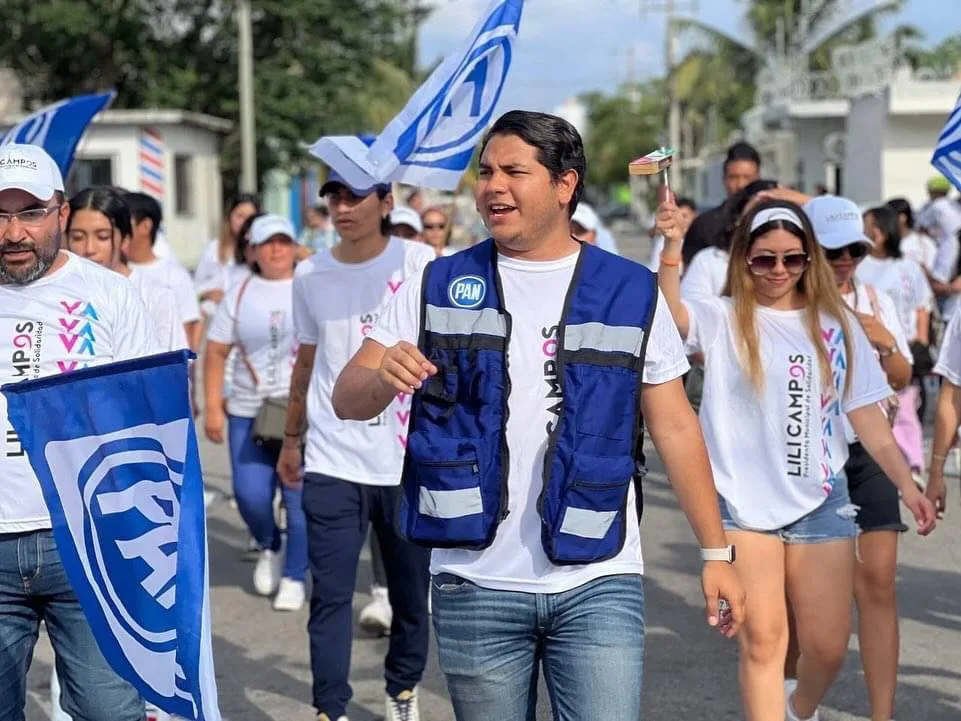 Lili Campos promete transporte gratuito para universitarios en Solidaridad