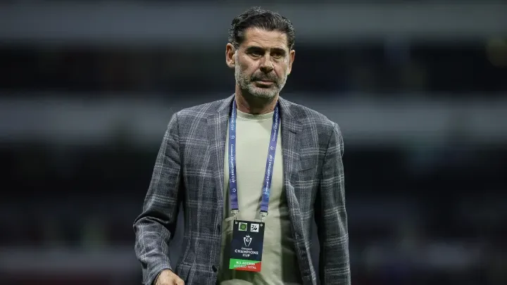 Chivas anuncia la salida de Fernando Hierro como director deportivo