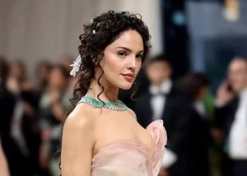 Eiza González honra a México en la Met Gala