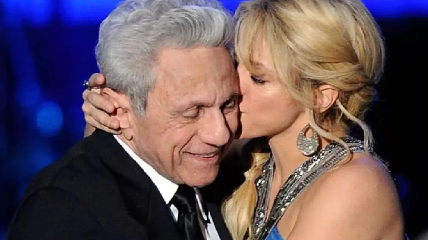 Papá de Shakira ya esta en casa despúes de hospitalización