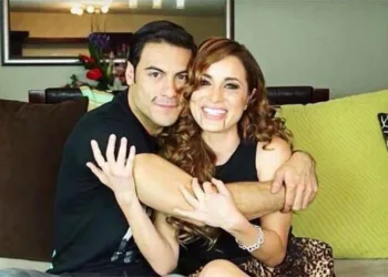 Carlos Rivera y Cynthia Rodríguez esperan un segundo hijo