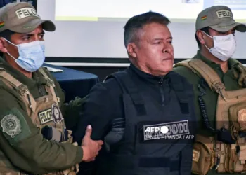 17 militares detenidos por intento de golpe en Bolivia