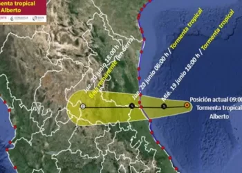 SMN y Protección Civil emiten alertas por tormenta tropical Alberto en la costa del Golfo de México