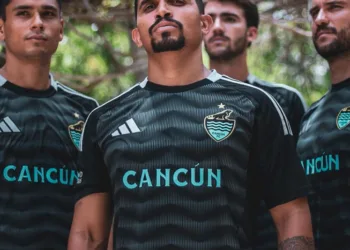 Cancún FC Revela su Impactante Uniforme para el Apertura 2024 Un evento espectacular marca el lanzamiento del jersey para la Liga de Expansión MX