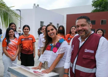 Mara Lezama comprometida con la Universidad Politécnica de Quintana Roo y sus alumnos