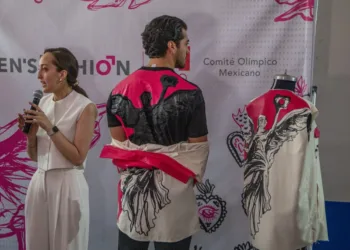 Traje de gala mexicano para los Juegos Olímpicos se exhibirá en el Museo Olímpico