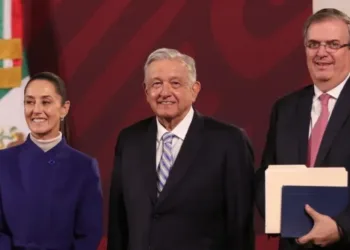 López Obrador apoya a Sheinbaum y Ebrard ante declaraciones de Trump
