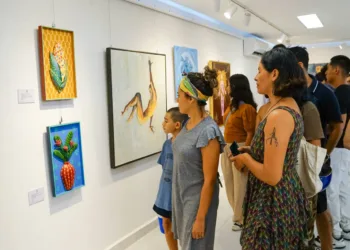 Celebran primer aniversario de Galería de Arte en Playa del Carmen