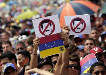 Panamá suspende vuelos comerciales con Venezuela tras tensiones diplomáticas