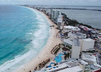 Clima extremo en México: Lluvias intensas y calor agobiante hoy