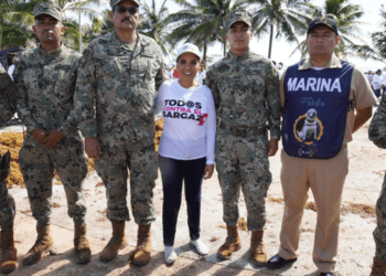 Gobierno de Quintana Roo es reconocido por su atención al sargazo