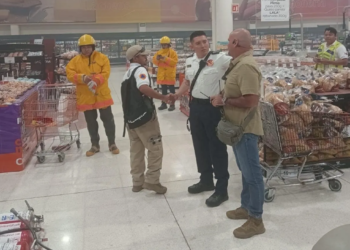 Evacuan a más de 150 personas de una panadería en Playa del Carmen