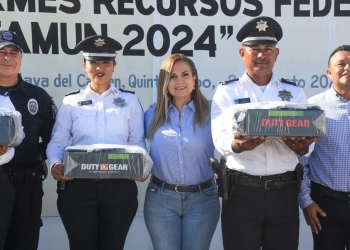 Fortalece y dignifica Lili Campos a elementos de la Policía de Tránsito y Turística