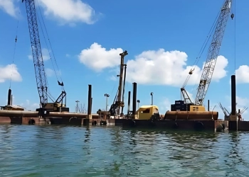 Constatan progreso del puente vehicular Nichupté