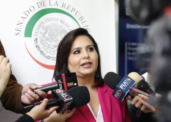 Concluye Mayuli Martinez su registro como senadora