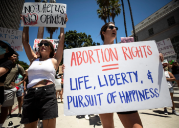 Trump se aleja del consenso conservador sobre aborto