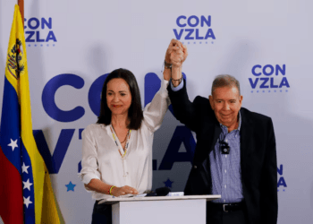 Venezuela investiga a María Machado y Edmundo González por "Instigación a la Insurrección"