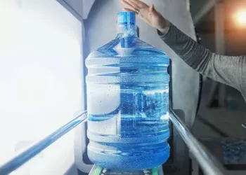 Familias quintanarroenses apuestan por agua purificada local