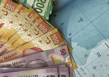 Peso mexicano re recupera levemente tras reforma fontrovertida