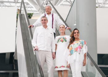 Sheinbaum inaugura nuevos vagones del Tren Maya junto con AMLO