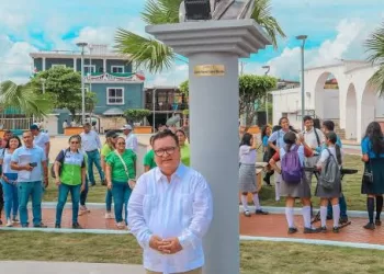 Agua Dulce inaugura nueva “Plaza Cuarta Transformación”