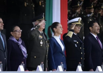 Claudia Sheinbaum inicia su mandato como comandanta suprema