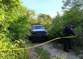 Hallan cuerpo en cenote de Cancún