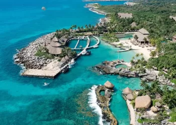 Xcaret suspende actividades por huracán Milton 6 Xcaret suspende actividades por huracán Milton