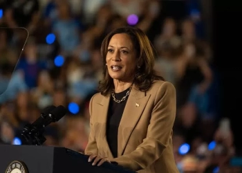 Kamala Harris aventaja a Trump por votos latinos