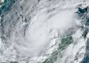 Huracán Milton desata alertas en la Península de Yucatán y el Golfo de México 2 Huracán Milton desata alertas en la Península de Yucatán y el Golfo de México