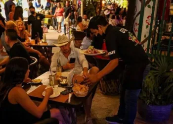 Sector restaurantero de Cancún se prepara para una gran afluencia por día de muertos
