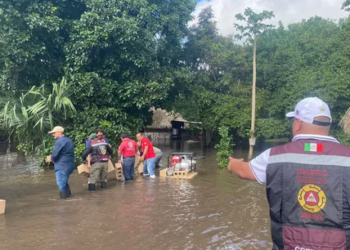 Gobierno de Quintana Roo atiende daños en Chancah Derrepente por Tormenta “Sara”