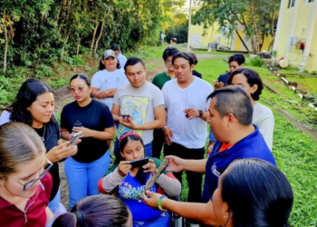 FPMC realizó taller “Los Hongos de Cozumel: Un Mundo por Descubrir”