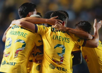 América