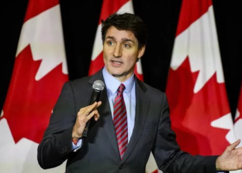 Trudeau trata de convencer a Trump de retirar aranceles