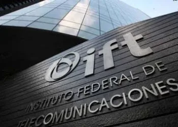 Telmex y Telcel deberán eliminar plazos forzosos de contrato, decide el IFT