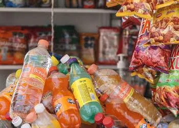 SEP prohíbe comida chatarra en escuelas