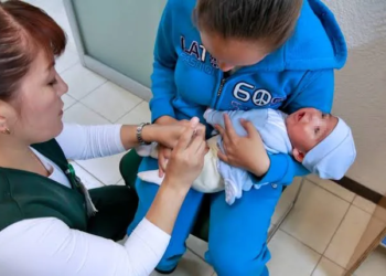 IMSS llama a vacunar a niños contra la Poliomielitis para prevenir parálisis