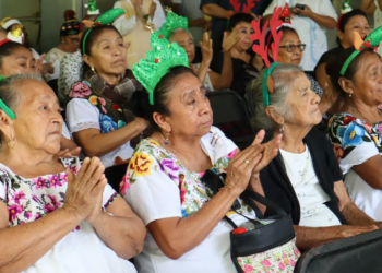 Parteras rurales en Quintana Roo apoyan atención médica del IMSS