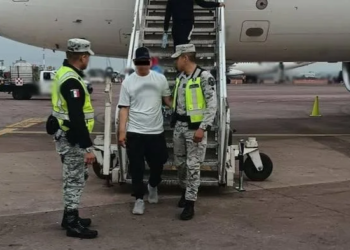 Vinculan a proceso a Mario ‘N’ por desvío de avión