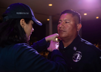 Estefanía Mercado: Ascensos y reconocimientos a policías de Solidaridad