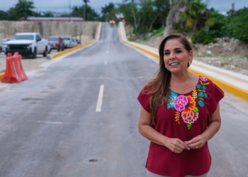Mara Lezama inaugura camino de acceso a unidad deportiva