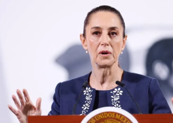 Claudia Sheinbaum defiende a Carlos Slim ante acusaciones de Musk